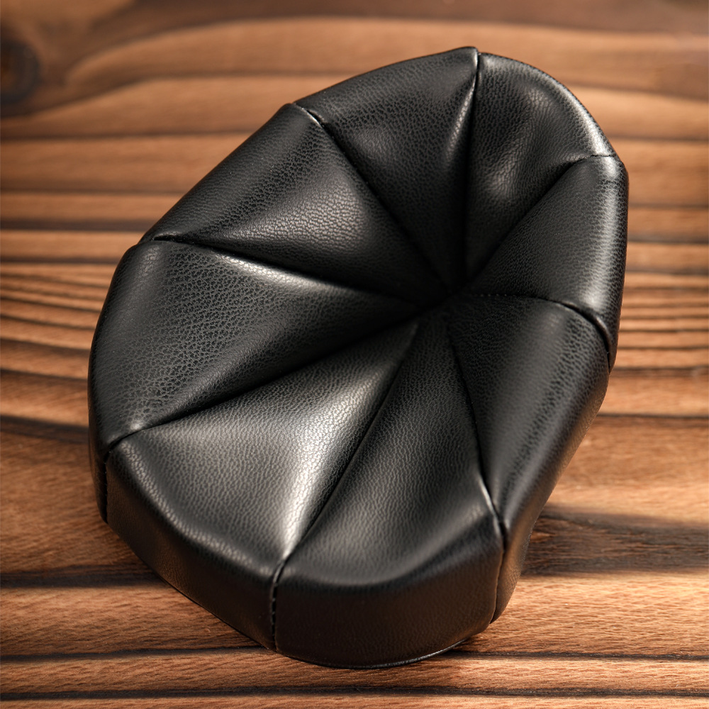 Leather Portable Cigar Stand Spoon-Shaped Single Pipe Rack for Tobacco Lovers - Image 4